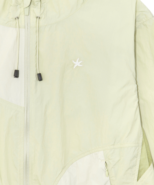 THECOLDESTMOMENT(ザコールデストモーメント)の「TCM pastel mesh wind stopper (green)(ナイロンジャケット・レディース・その他・LARGE/SMALL/MEDIUM)」の4枚目の写真