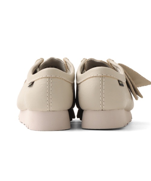 Clarks(クラークス)の「Clarks Wallabee.GTX / クラークス ワラビーGTX(ブーツ・レディース・ホワイト・25.0cm/24.5cm/23.5cm/23.0cm)」の3枚目の写真