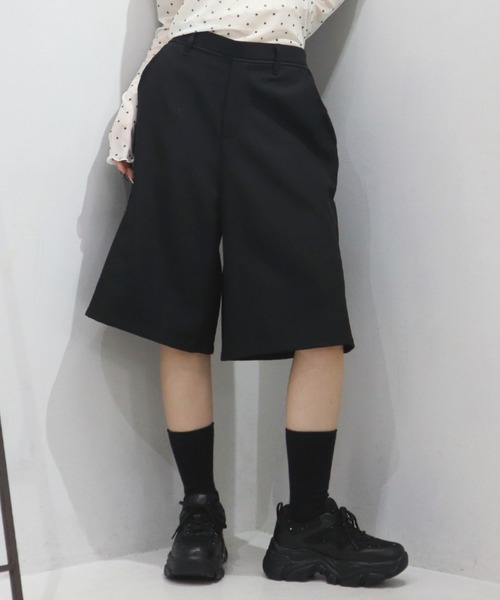 CECIL McBEE（セシルマクビー）の「ストレッチバミューダパンツ（その他パンツ・レディース・チャコールグレー/ブラック・LARGE/MEDIUM）」の2枚目の写真