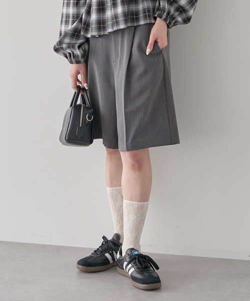 earth music&ecology（アースミュージックアンドエコロジー）の「バミューダパンツ（その他パンツ・レディース・グレー/ブラック/ベージュ・S/M）」の18枚目の写真