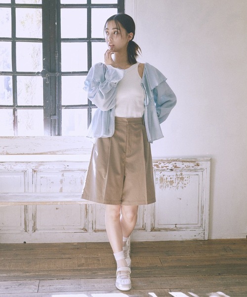 earth music&ecology（アースミュージックアンドエコロジー）の「バミューダパンツ（その他パンツ・レディース・グレー/ブラック/ベージュ・S/M）」の7枚目の写真