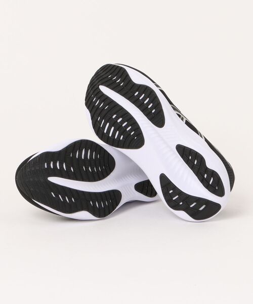 ASICS(アシックス)の「ASICS アシックス GEL-EXCITE 11 WIDE【ワイド】レディーススニーカー ランニングシューズ 厚底(ゲルエキサイト11ワイド)(スニーカー・レディース・ブラック×グレー/グレー系その他・22.5cm/23.0cm/23.5cm/24.0cm/24.5cm/25.0cm/25.5cm/26.0cm)」の4枚目の写真