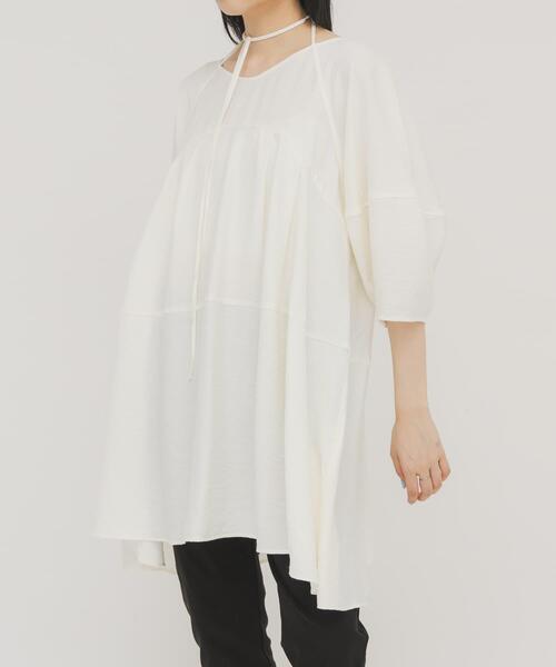 KBF（ケイビーエフ）の「チョーカーデザインミニワンピース（ワンピース・レディース・ブラック/ブラウン/アイボリー・ONE）」の4枚目の写真