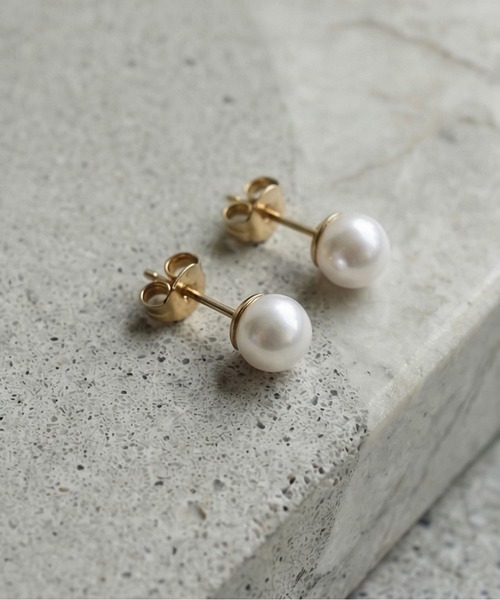 STYLE DELI（スタイルデリ）の「【DELI by】パール・クラシックスタッドピアス（ピアス（両耳用）・レディース・ゴールド/シルバー・FREE）」の2枚目の写真