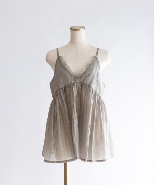 EN NEUME(エンノイム)の「Sheer Lace Gathered Cami(キャミソール・レディース・オフホワイト/ブラック/グレイッシュベージュ/ブラウン・FREE)」の1枚目の写真