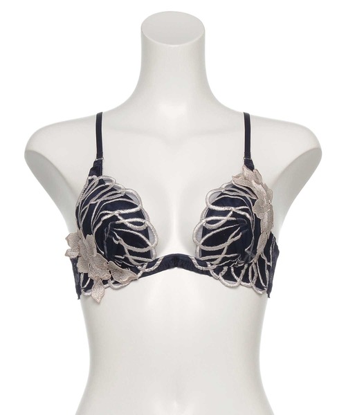 Ravijour（ラヴィジュール）の「コルディア トリックリフト ブラ(B～Eカップ)（ブラジャー・レディース・ブラック/アイボリー/パープル/ネイビー・B65/B70/B75/C65/C70/C75/D65/D70/D75/E65/E70/E75）」の16枚目の写真