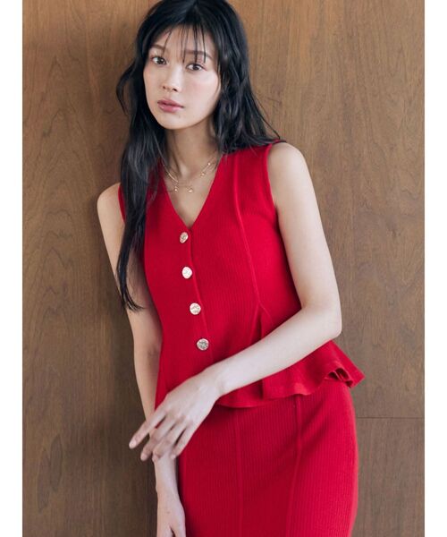 LAGUNAMOON(ラグナムーン)の「ペプラムノースリニットトップス 【夏服】 【セットアップ対応】(ニット/セーター・レディース・ブラック/レッド/ベージュ・FREE)」の19枚目の写真