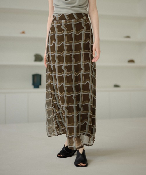 LAULEN（ローレン）の「sheer check long skirt /シアーチェックロングスカート（スカート・レディース・ブラウン・FREE）」の17枚目の写真