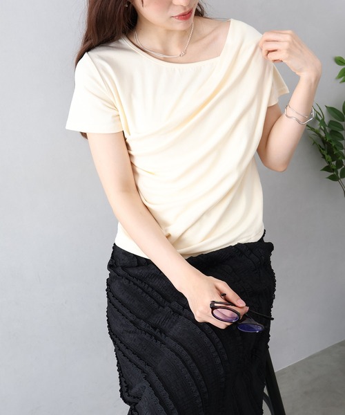 SpRay(スプレイ)の「オフショルドレープショートスリーブトップス(Tシャツ/カットソー・レディース・ブラック/アイボリー/ピンク・FREE)」の8枚目の写真