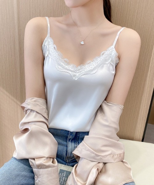 yuue' ( wear )(ユーイ)の「レース付きVネックサテンキャミソール(キャミソール・レディース・グレー/ライトベージュ/ブラック/ホワイト・L/M)」の11枚目の写真
