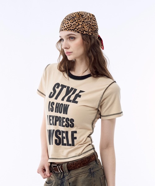 BENUA(ベヌア)の「Contrast stitch logo T-shirt - 配色ステッチロゴTシャツ -(Tシャツ/カットソー・レディース・クリーム/グリーン・FREE)」の1枚目の写真