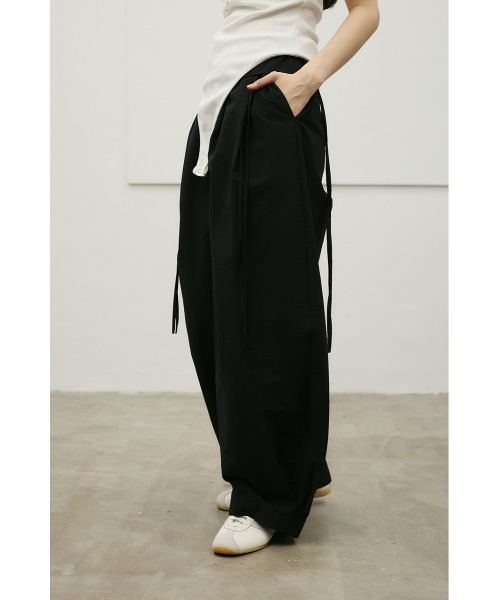 STYLEMIXER（スタイルミキサー）の「フリップベルトタックパンツ