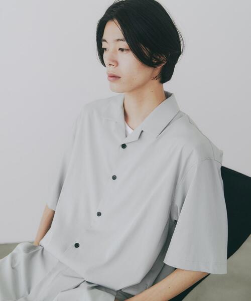 tk.TAKEO KIKUCHI(ティーケータケオキクチ)の「【接触冷感/UVCUT】COOL PLAY開襟シャツ(シャツ/ブラウス・メンズ・ダークグレー/ライトグレー/オリーブ/ブラック・04/03/02/01)」の1枚目の写真