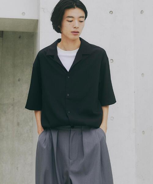 tk.TAKEO KIKUCHI(ティーケータケオキクチ)の「【接触冷感/UVCUT】COOL PLAY開襟シャツ(シャツ/ブラウス・メンズ・ダークグレー/ライトグレー/オリーブ/ブラック・04/03/02/01)」の2枚目の写真