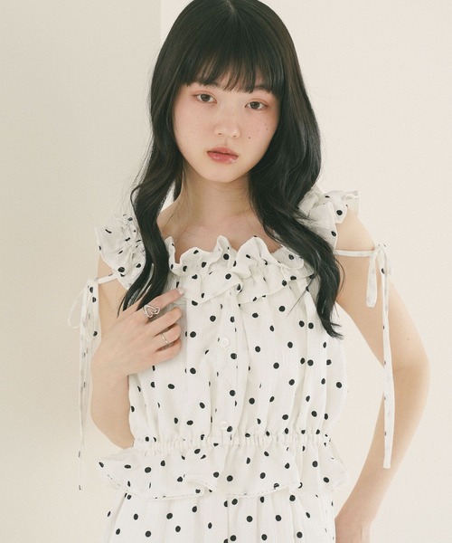 Heather(ヘザー)の「2WAYフリルショルダーブラウス 814970(シャツ/ブラウス・レディース・ブラック系その他/ホワイト系その他・FREE)」の3枚目の写真