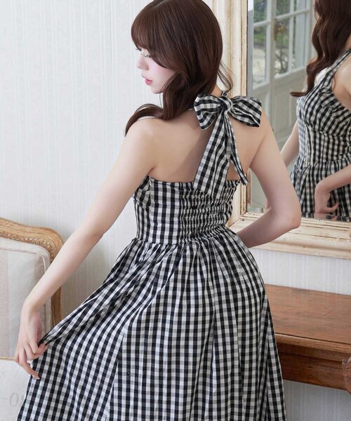 Belle Charme(ベルシャルム)の「【Belle Charme】Halter Neck Long Onepiece(ワンピース・レディース・ブラック/グレー/オフホワイト・FREE)」の16枚目の写真