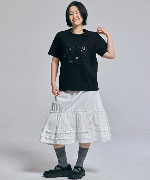 AWESOME STUDIO（オーサムスタジオ）の「フラワーパッチワーク半袖Tシャツブラック（Tシャツ/カットソー・レディース・ブラック・FREE）」の2枚目の写真
