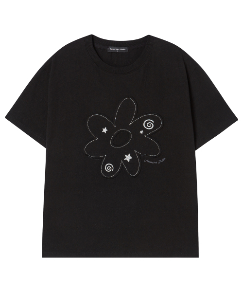 AWESOME STUDIO（オーサムスタジオ）の「フラワーパッチワーク半袖Tシャツブラック（Tシャツ/カットソー・レディース・ブラック・FREE）」の4枚目の写真