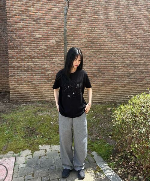 AWESOME STUDIO（オーサムスタジオ）の「フラワーパッチワーク半袖Tシャツブラック（Tシャツ/カットソー・レディース・ブラック・FREE）」の10枚目の写真