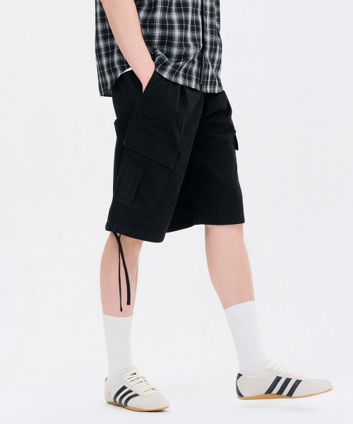 CHASECULT(チェイスカルト)の「男性コットンカーゴバミューダパンツ-FBRK2542D03(その他パンツ・メンズ・ブラック・70/76/82/86)」の2枚目の写真