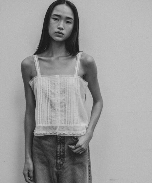 URBAN RESEARCH(アーバンリサーチ)の「Picchi Nia FEATHER WHITE(キャミソール・レディース・ホワイト・FREE)」の1枚目の写真