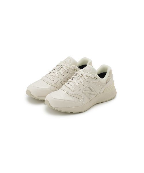 emmi(エミ)の「【New Balance】FreshFoam880v7 GTX(スニーカー・レディース・ホワイト・24.5/25/23/23.5/24)」の1枚目の写真