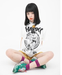 ハードコアチョコレート（ハードコアチョコレート）の「グラップラー刃牙・範馬刃牙VS猪狩完至（シャイシャイ・バニラホワイト）（Tシャツ/カットソー）」