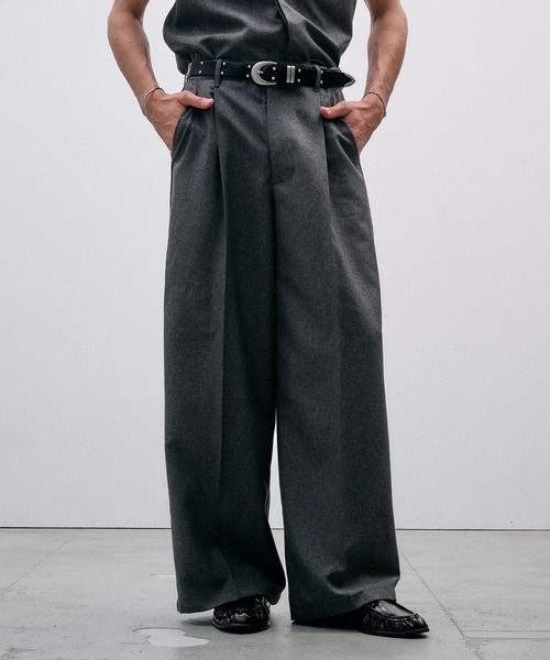 Adoon plain(アドーンプレーン)の「Function Linen Like 1 Tuck Slacks / ファンクションリネンライク1タックスラックス 【セットアップ可】(スラックス・メンズ・ベージュ/チャコールグレー/ブラック・LARGE/MEDIUM/SMALL)」の9枚目の写真