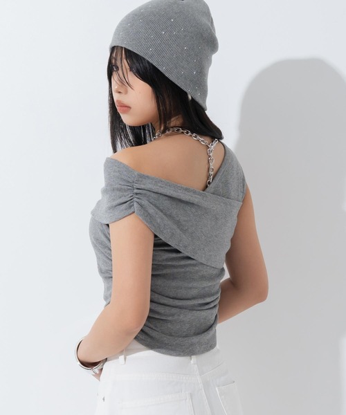 ANAP(アナップ)の「2WAY オフショル サイドギャザー クロストップス(Tシャツ/カットソー・レディース・ホワイト/ブラック/グレー/ブルー・F)」の5枚目の写真