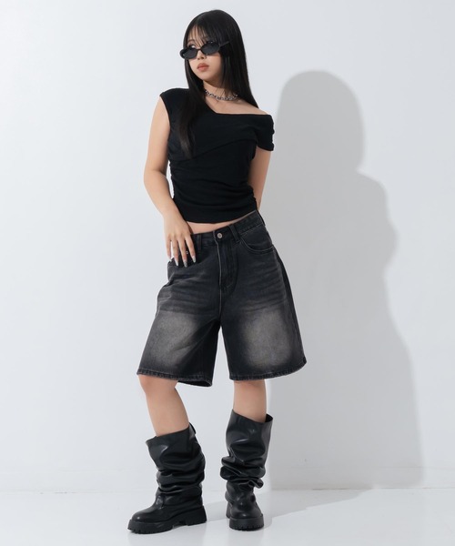 ANAP(アナップ)の「2WAY オフショル サイドギャザー クロストップス(Tシャツ/カットソー・レディース・ホワイト/ブラック/グレー/ブルー・F)」の10枚目の写真