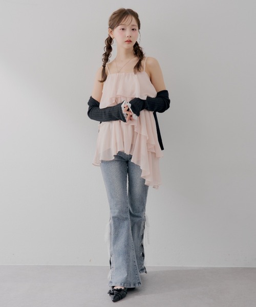 continuer de NICE CLAUP(コンティニューデナイスクラップ)の「圧倒的な美脚・脚長効果を叶える、レースアップフレアデニム(デニムパンツ・レディース・ブルー系その他/ブラック系その他・MEDIUM/SMALL)」の5枚目の写真