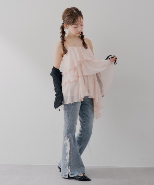 continuer de NICE CLAUP(コンティニューデナイスクラップ)の「圧倒的な美脚・脚長効果を叶える、レースアップフレアデニム(デニムパンツ・レディース・ブルー系その他/ブラック系その他・MEDIUM/SMALL)」の6枚目の写真