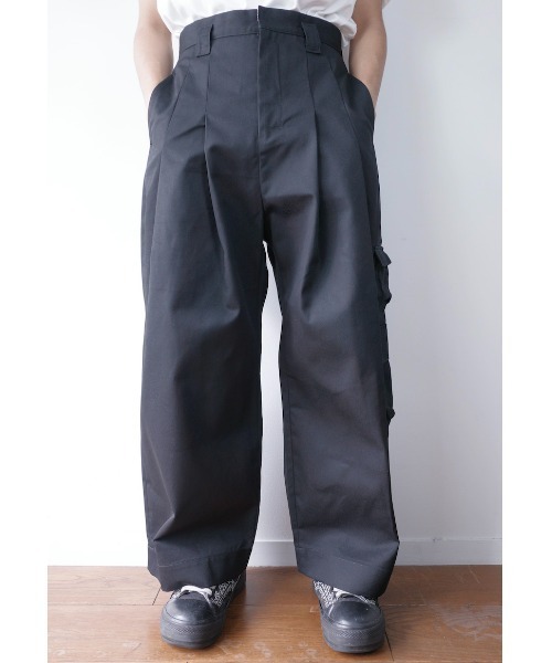 SHINYAKOZUKA(シンヤコヅカ)の「lost and found pockets baggy with Dickies(ISSUE#9)(カーゴパンツ・メンズ・ブラック系その他/ブラウン系その他・SMALL/MEDIUM/LARGE/X-SMALL)」の1枚目の写真