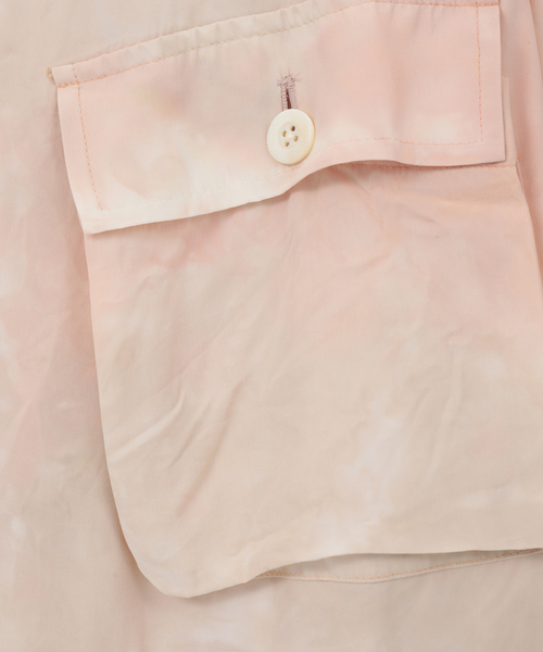 CURRENTAGE(カレンテージ)の「Pink camouflage field jacket(MENS)(ブルゾン・メンズ・ピンクベージュ・4/3)」の3枚目の写真