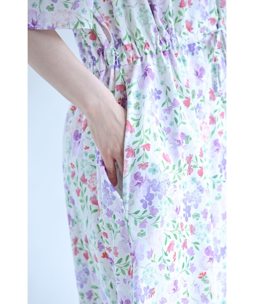 cawaii（カワイイ）の「初夏に揺れる花のイングリッシュガーデンロングワンピース（ワンピース・レディース・パープル・FREE）」の17枚目の写真