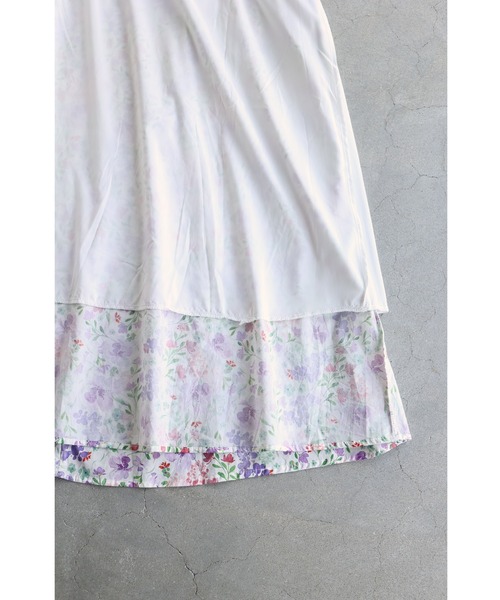 cawaii（カワイイ）の「初夏に揺れる花のイングリッシュガーデンロングワンピース（ワンピース・レディース・パープル・FREE）」の8枚目の写真