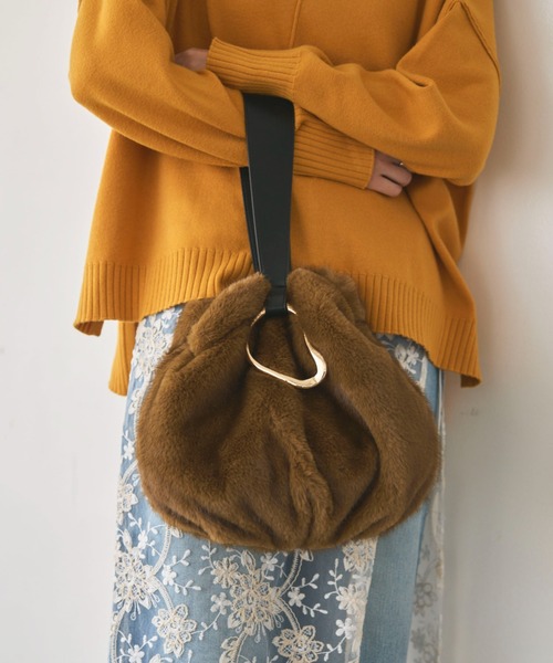 LE VERNIS(ル・ベルニ)の「Moss orb bag(ハンドバッグ・レディース・グレー/カーキ・FREE)」の2枚目の写真