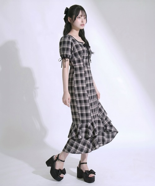 DearMyLoveRose(ディアマイラブローズ)の「レースアップアシメマーメイドワンピース【大きいサイズあり】(ワンピース・レディース・ブラウン/ブラック・LL~3L/L~LL/M-L)」の4枚目の写真