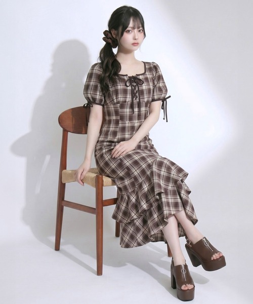 DearMyLoveRose(ディアマイラブローズ)の「レースアップアシメマーメイドワンピース【大きいサイズあり】(ワンピース・レディース・ブラウン/ブラック・LL~3L/L~LL/M-L)」の7枚目の写真