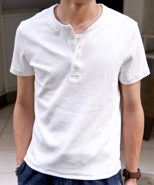 SINSS（シンス）の「Compact rib henley HS T-shirt / コンパクトリブヘンリーショートスリーブTシャツ（Tシャツ/カットソー・メンズ・ホワイト/チャコール/ブラック・LARGE/X-SMALL/MEDIUM/SMALL）」の2枚目の写真