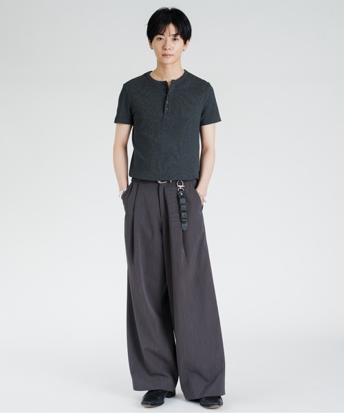 SINSS（シンス）の「Compact rib henley HS T-shirt / コンパクトリブヘンリーショートスリーブTシャツ（Tシャツ/カットソー・メンズ・ホワイト/チャコール/ブラック・LARGE/X-SMALL/MEDIUM/SMALL）」の6枚目の写真
