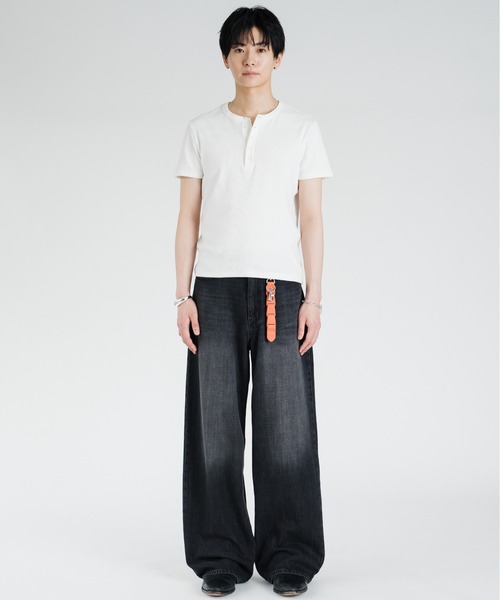 SINSS（シンス）の「Compact rib henley HS T-shirt / コンパクトリブヘンリーショートスリーブTシャツ（Tシャツ/カットソー・メンズ・ホワイト/チャコール/ブラック・LARGE/X-SMALL/MEDIUM/SMALL）」の11枚目の写真