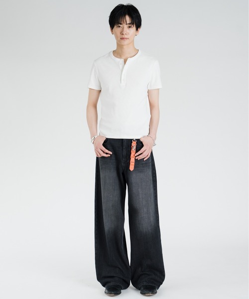 SINSS（シンス）の「Compact rib henley HS T-shirt / コンパクトリブヘンリーショートスリーブTシャツ（Tシャツ/カットソー・メンズ・ホワイト/チャコール/ブラック・LARGE/X-SMALL/MEDIUM/SMALL）」の12枚目の写真