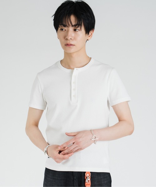 SINSS（シンス）の「Compact rib henley HS T-shirt / コンパクトリブヘンリーショートスリーブTシャツ（Tシャツ/カットソー・メンズ・ホワイト/チャコール/ブラック・LARGE/X-SMALL/MEDIUM/SMALL）」の17枚目の写真