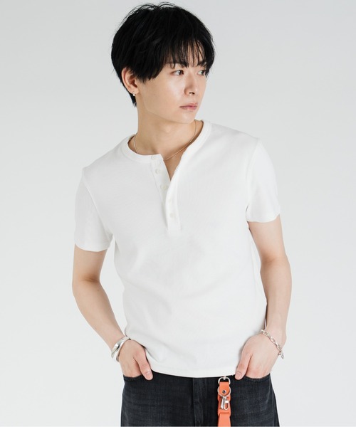 SINSS（シンス）の「Compact rib henley HS T-shirt / コンパクトリブヘンリーショートスリーブTシャツ（Tシャツ/カットソー・メンズ・ホワイト/チャコール/ブラック・LARGE/X-SMALL/MEDIUM/SMALL）」の19枚目の写真