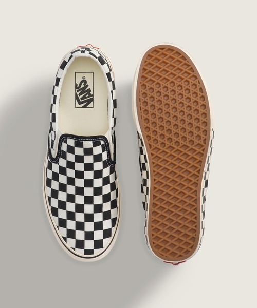 VANS(バンズ)の「クラシック スリッポン / Classic Slip-On CHECKERBOARD B VN000DAH1KP1(スリッポン・メンズ・ブラック×ホワイト・11/4/6/8/10/9/8.5/9.5/10.5/11.5/6.5/5/7/7.5/5.5/4.5/12)」の3枚目の写真