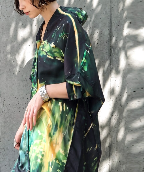 antiqua(アンティカ)の「アート柄 ロング シャツワンピース(シャツワンピース・レディース・グリーン系その他・ONESIZE)」の8枚目の写真