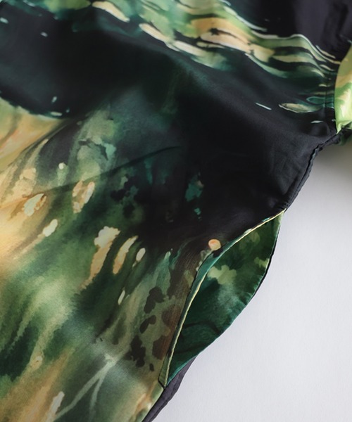 antiqua(アンティカ)の「アート柄 ロング シャツワンピース(シャツワンピース・レディース・グリーン系その他・ONESIZE)」の15枚目の写真