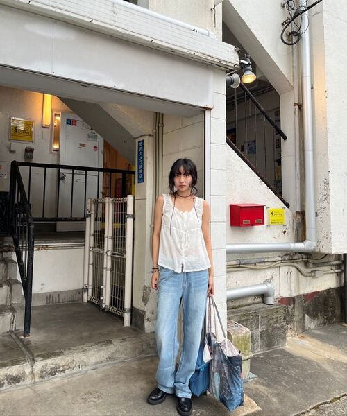 DUNST(ダンスト)の「SHIRRING SLEEVELESS BLOUSE_UDBL6B228_IVORY(シャツ/ブラウス・レディース・アイボリー・LARGE/MEDIUM/SMALL)」の4枚目の写真
