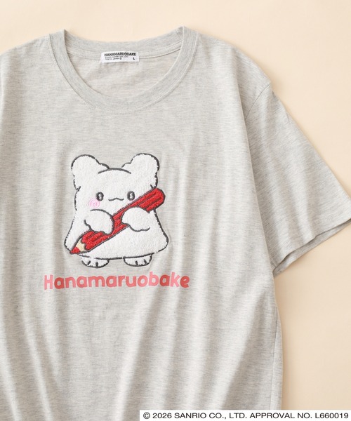 sanrio(サンリオ)の「はなまるおばけ サガラ刺繍 天竺半袖Tシャツ(Tシャツ/カットソー・レディース・チャコール/ピンクベージュ/オートミール・M/LL/L)」の1枚目の写真